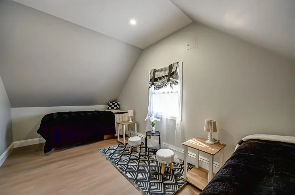 17 Aldin Lane Levittown NY 11756