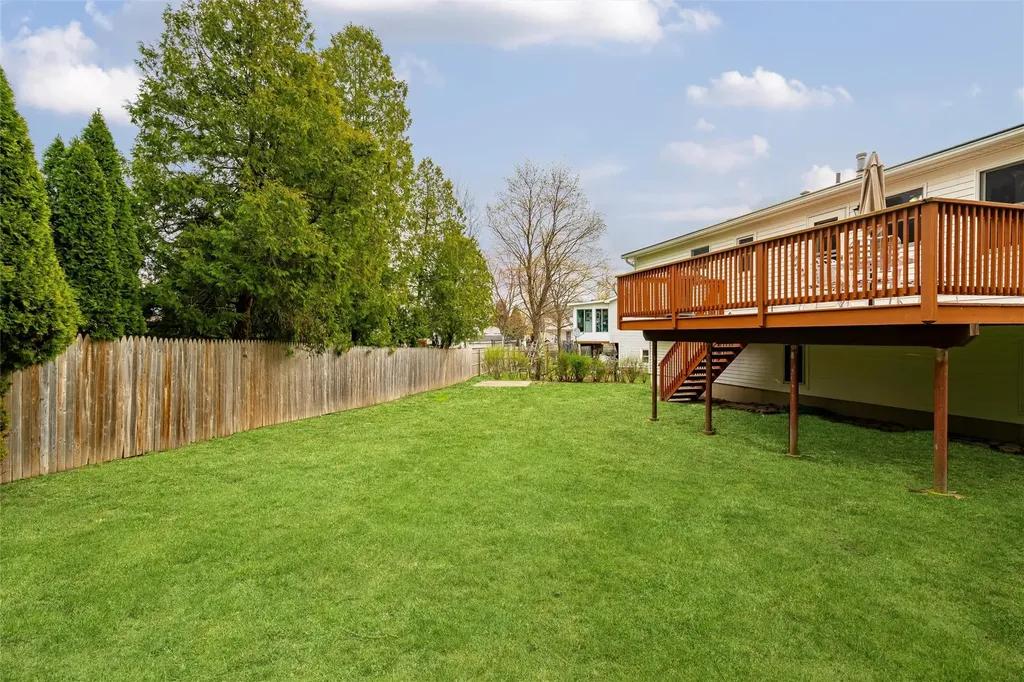 18 Eakman Drive Garnerville NY 10923