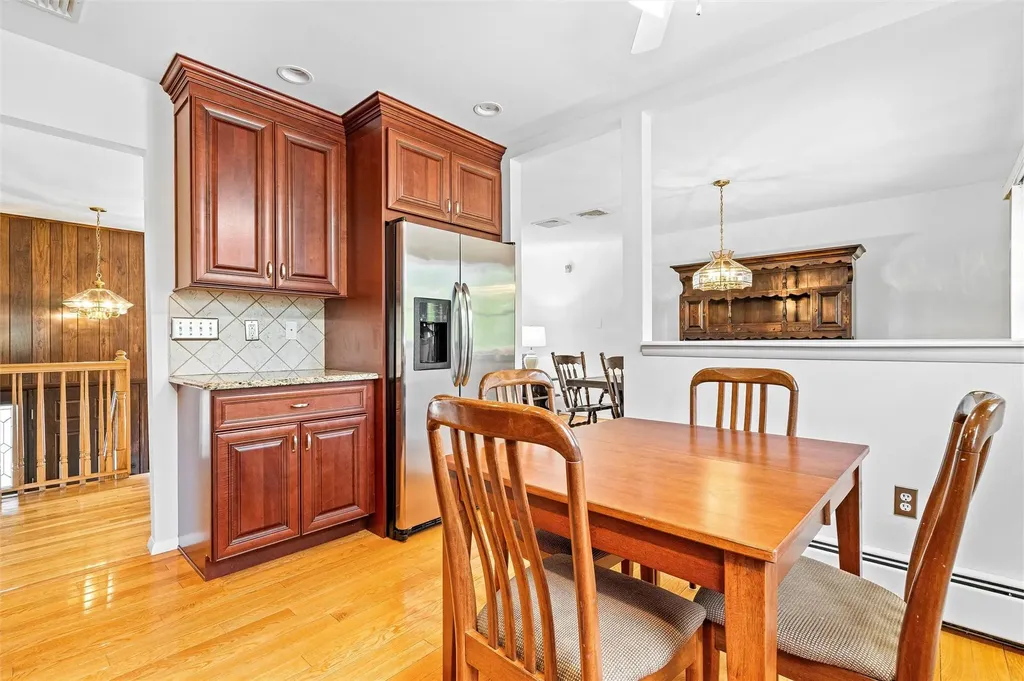 18 Eakman Drive Garnerville NY 10923