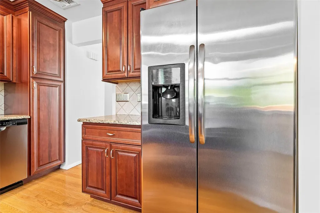 18 Eakman Drive Garnerville NY 10923