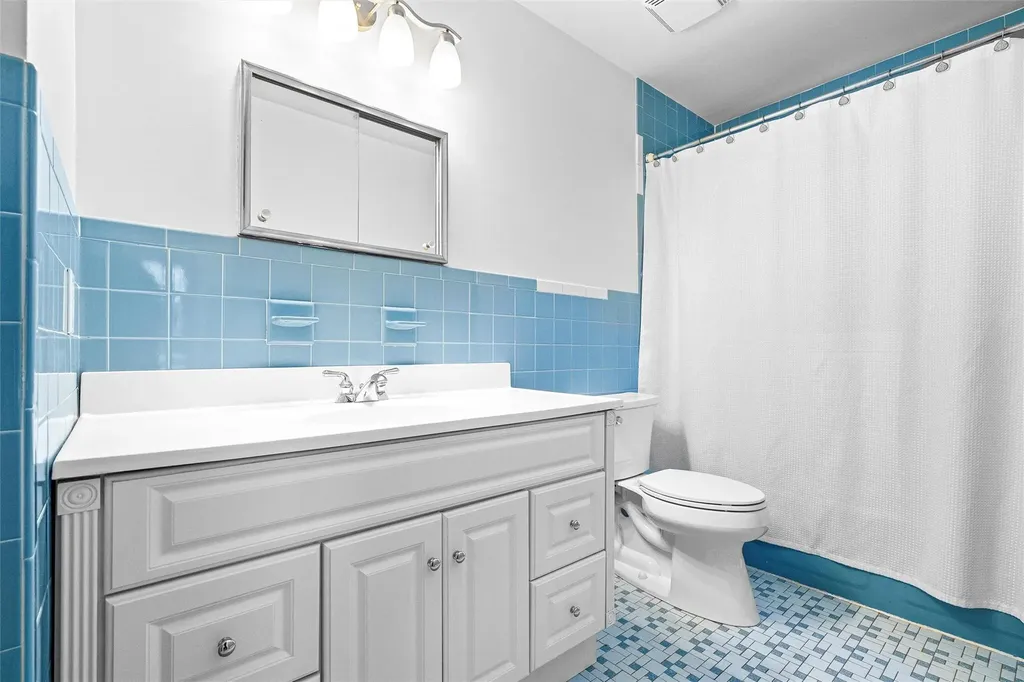 18 Eakman Drive Garnerville NY 10923