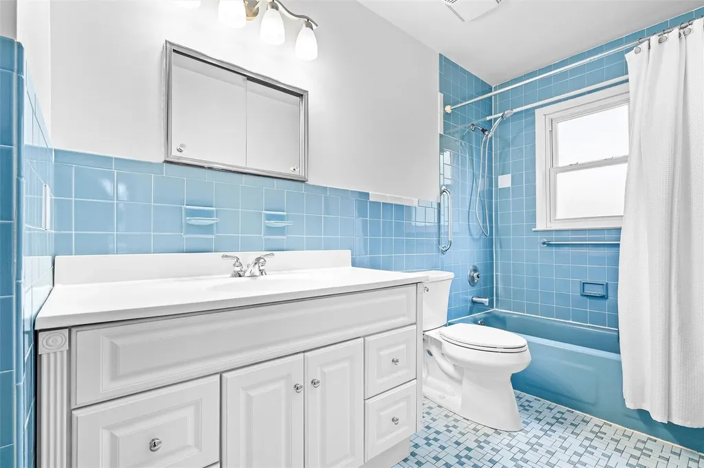 18 Eakman Drive Garnerville NY 10923