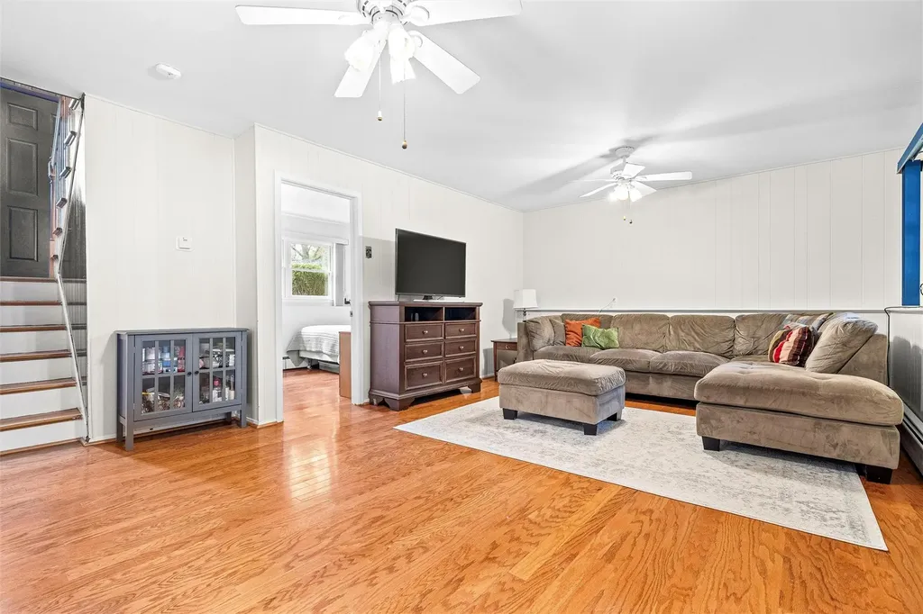 18 Eakman Drive Garnerville NY 10923