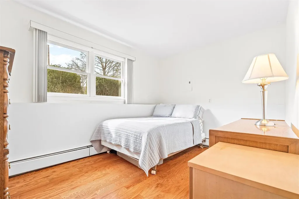 18 Eakman Drive Garnerville NY 10923