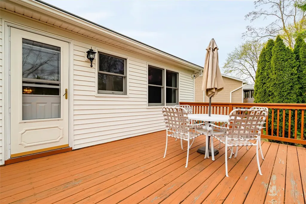 18 Eakman Drive Garnerville NY 10923