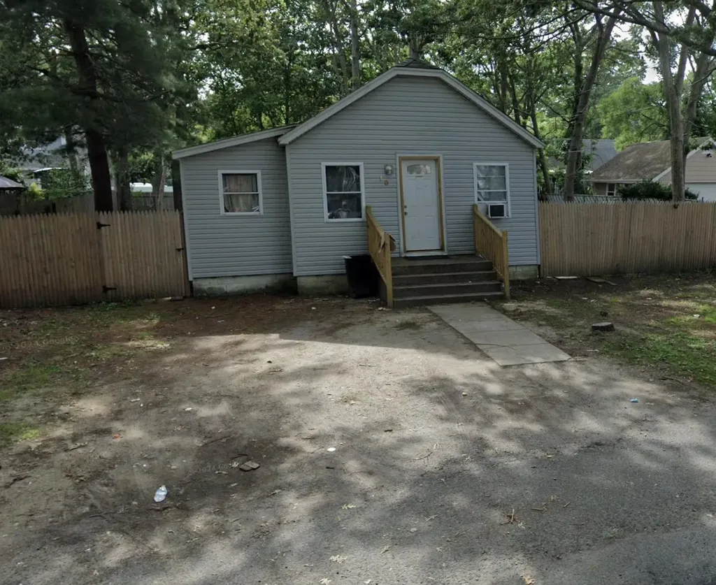 184 Locust Drive Mastic Beach NY 11951