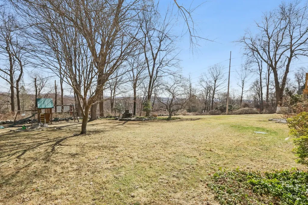 534 Overlook Drive S Mahopac NY 10541