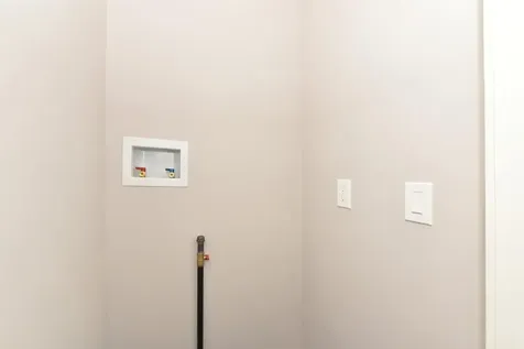 57 Palm Street Lindenhurst NY 11757