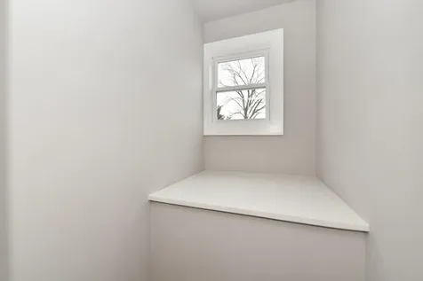 57 Palm Street Lindenhurst NY 11757