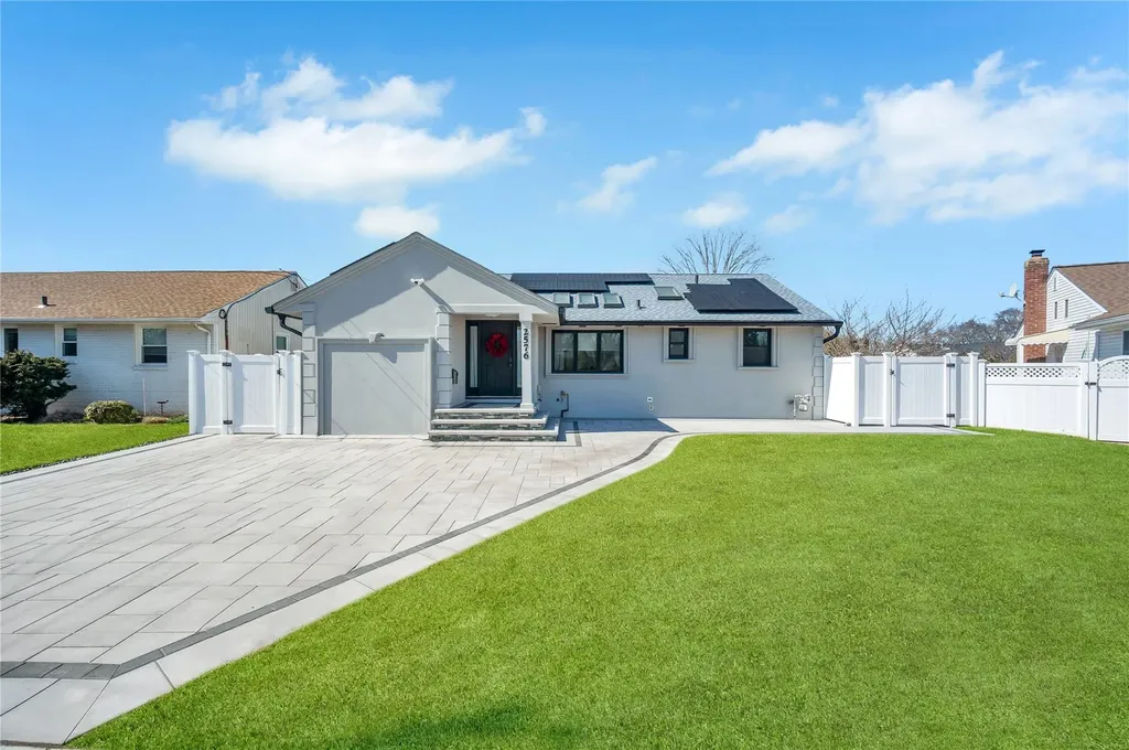 2576 Clovermere Road Oceanside NY 11572