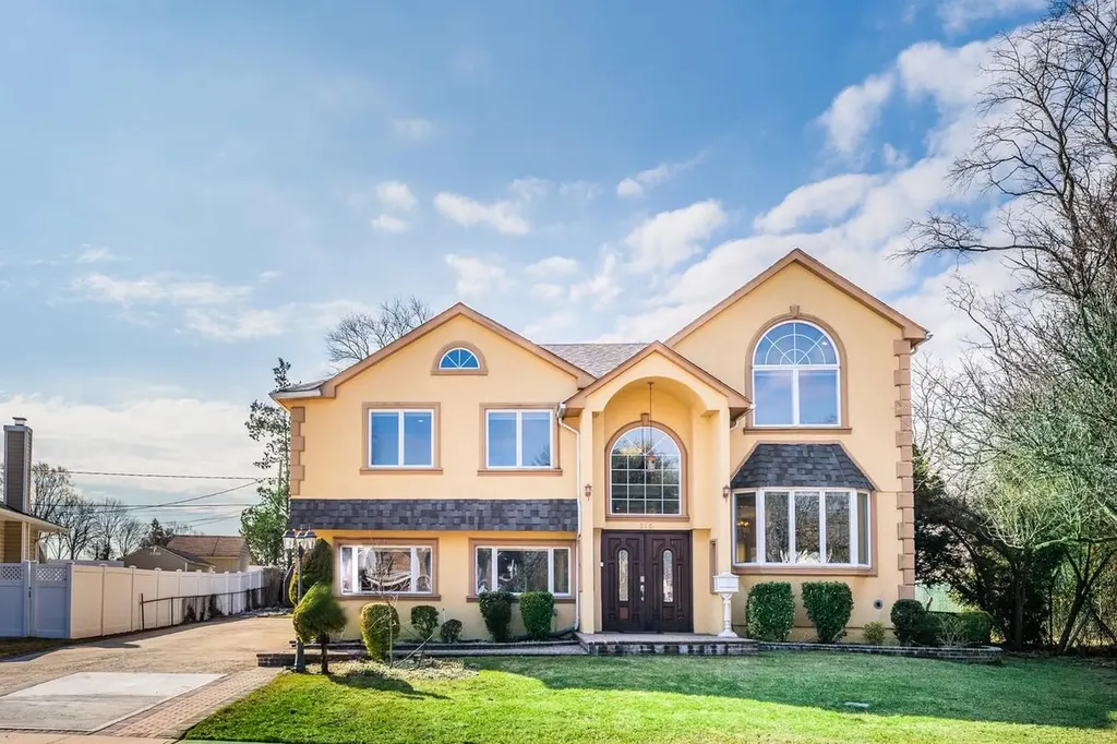 316 White Birch Lane Jericho NY 11753