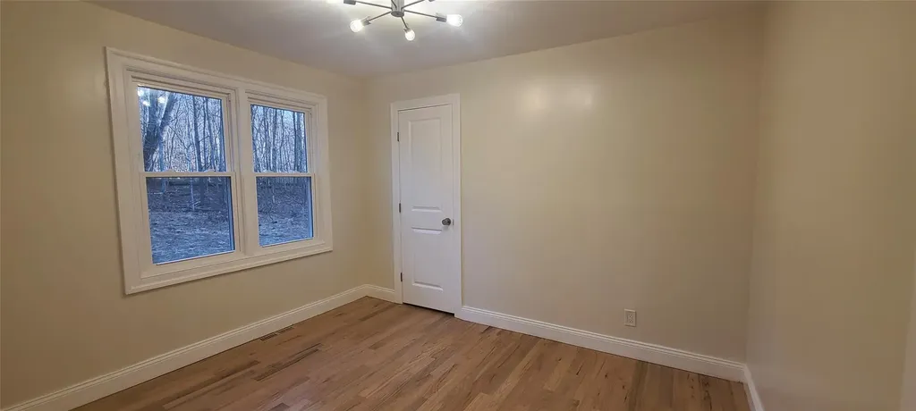 341 Oregon Trail Pine Bush NY 12566