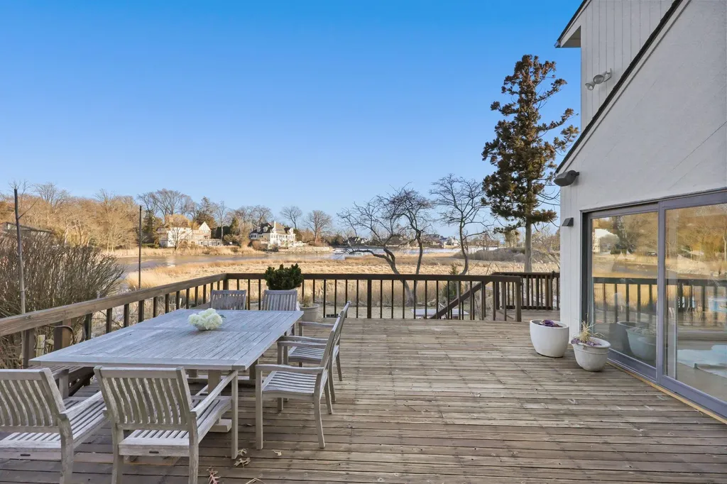 695 Barrymore Lane Mamaroneck NY 10543