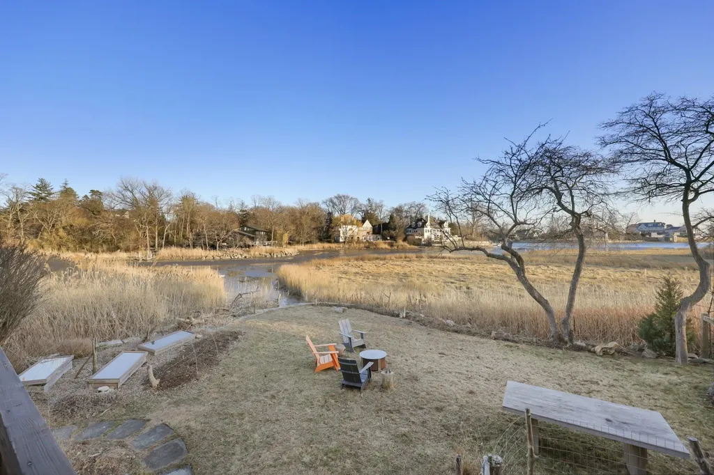 695 Barrymore Lane Mamaroneck NY 10543