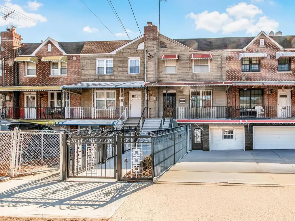 1462 Arnow Avenue Bronx NY 10469