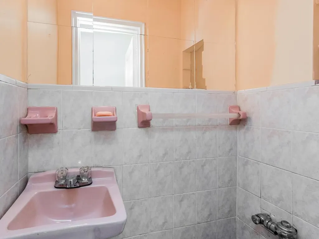 1462 Arnow Avenue Bronx NY 10469