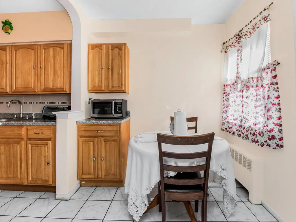 1462 Arnow Avenue Bronx NY 10469