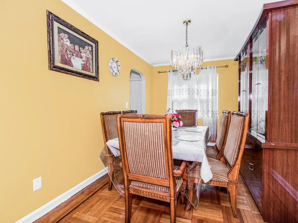 1462 Arnow Avenue Bronx NY 10469