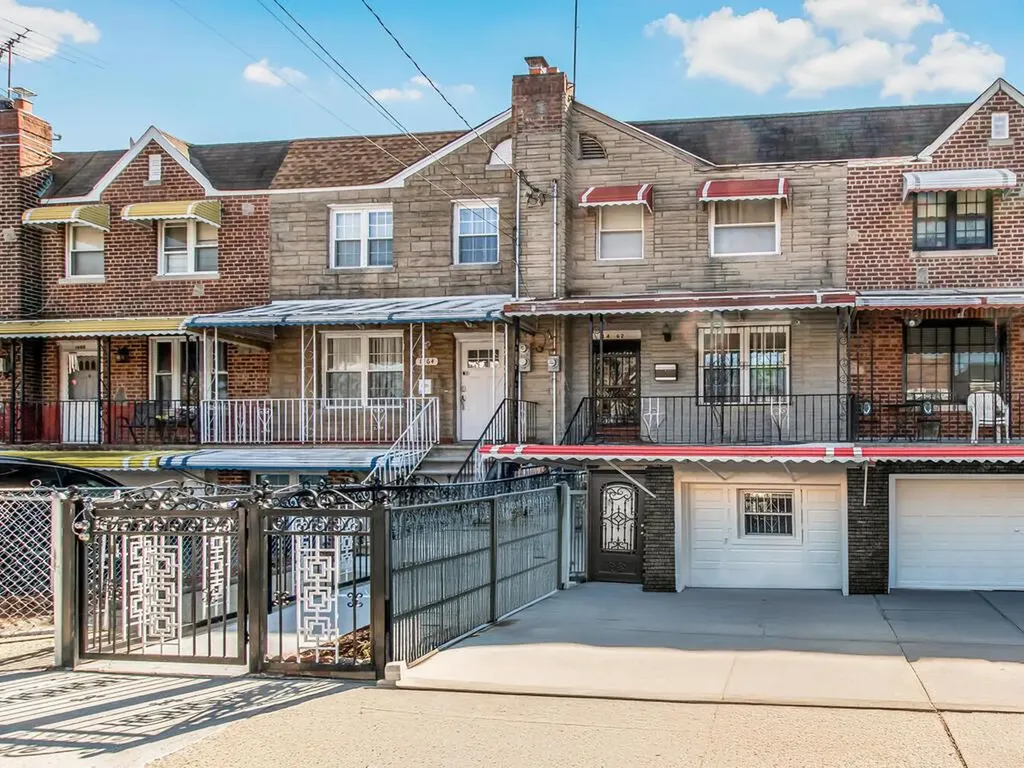 1462 Arnow Avenue Bronx NY 10469