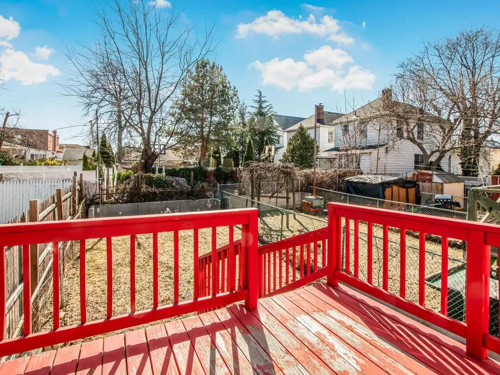1462 Arnow Avenue Bronx NY 10469