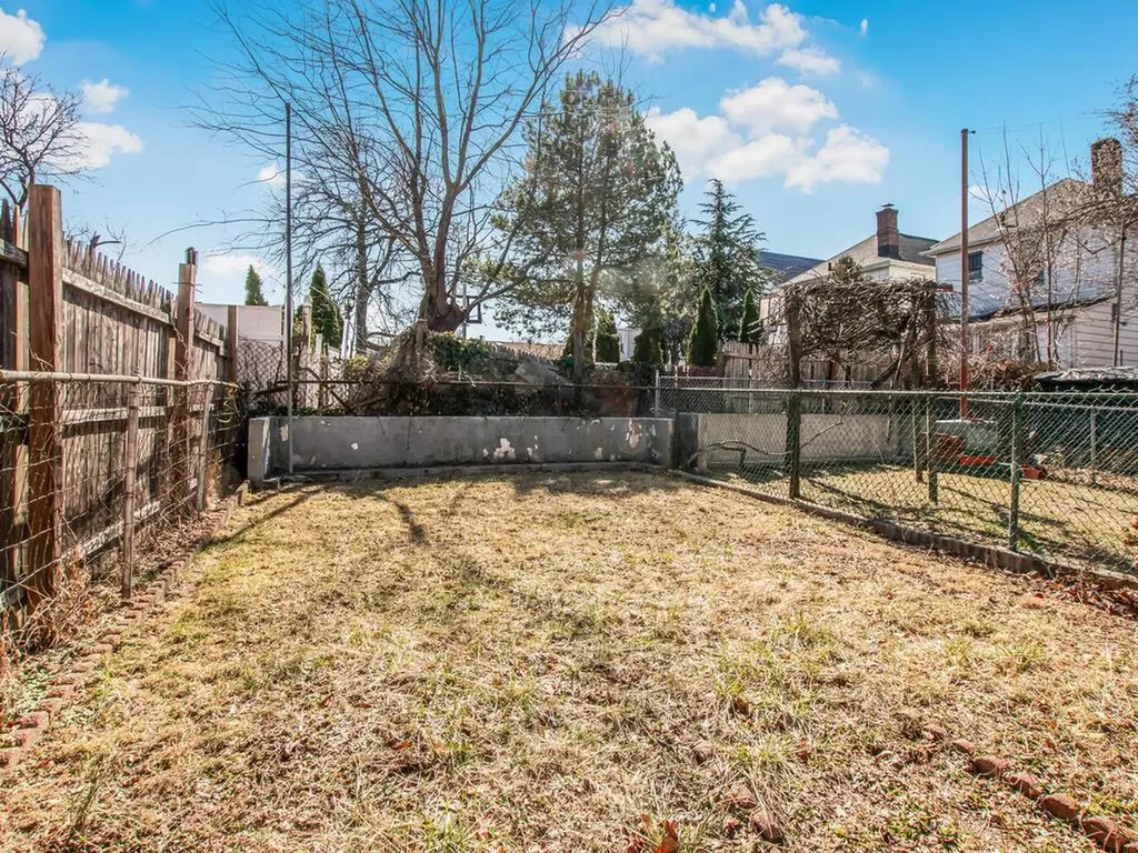 1462 Arnow Avenue Bronx NY 10469
