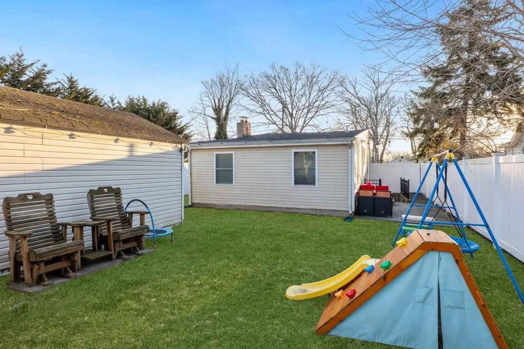 46 Rowland Street Patchogue NY 11772