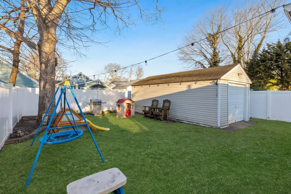 46 Rowland Street Patchogue NY 11772