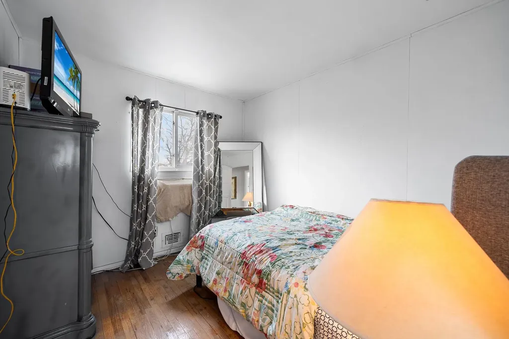 747 Broadway Brentwood NY 11717