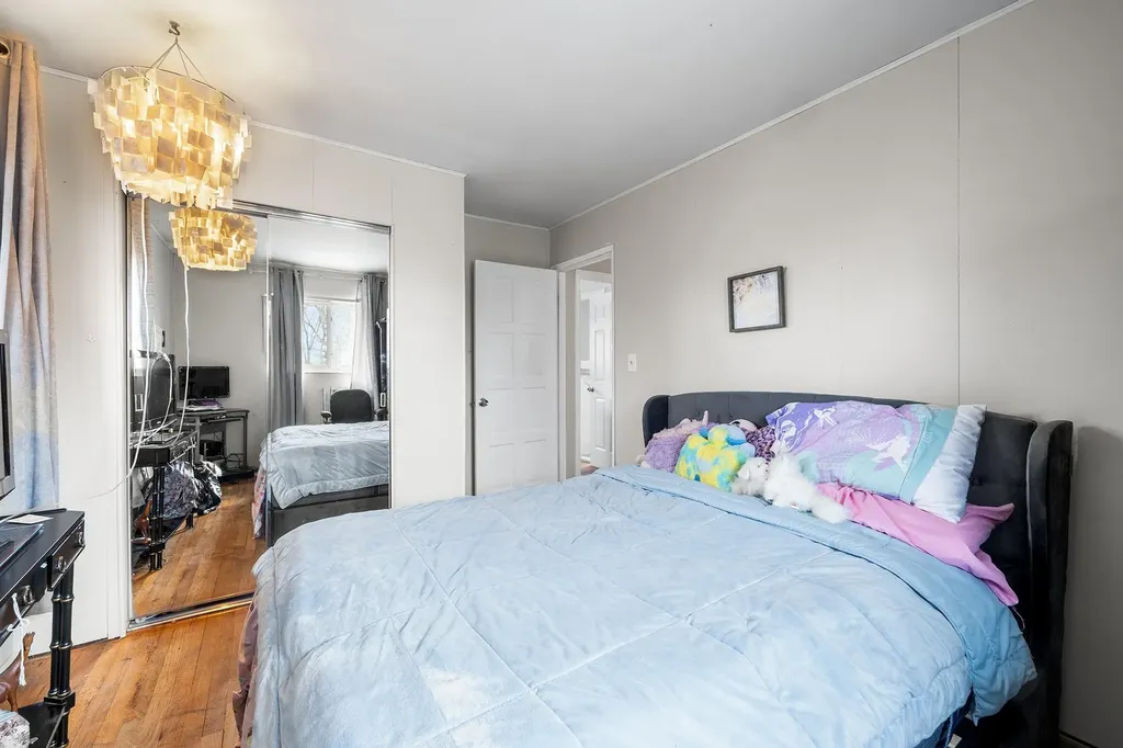 747 Broadway Brentwood NY 11717
