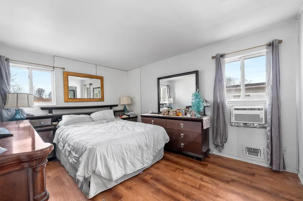 747 Broadway Brentwood NY 11717