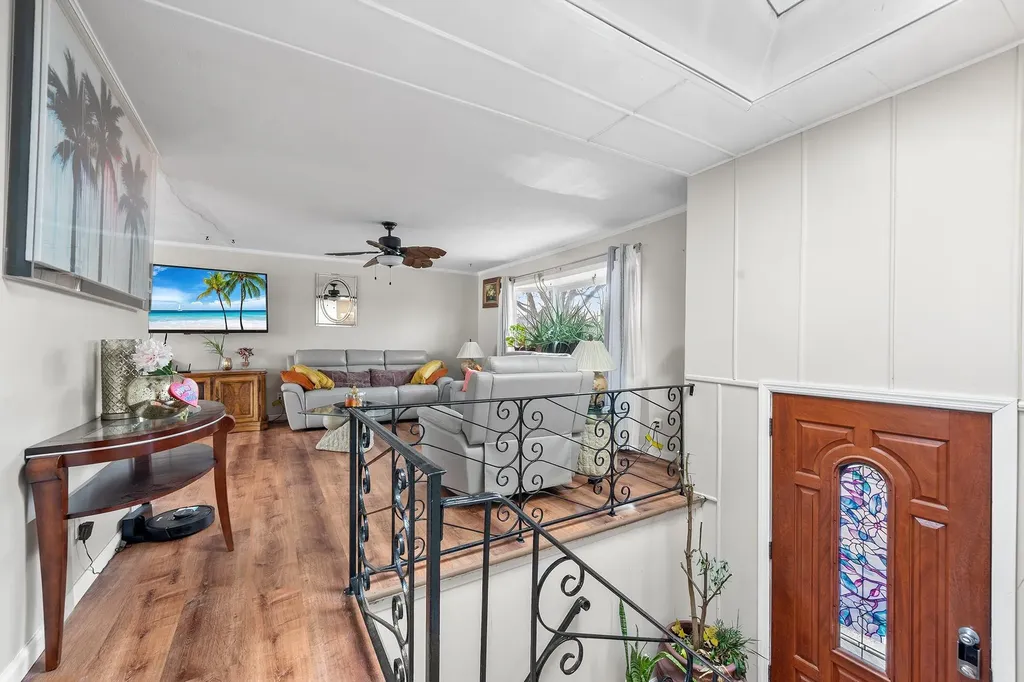 747 Broadway Brentwood NY 11717