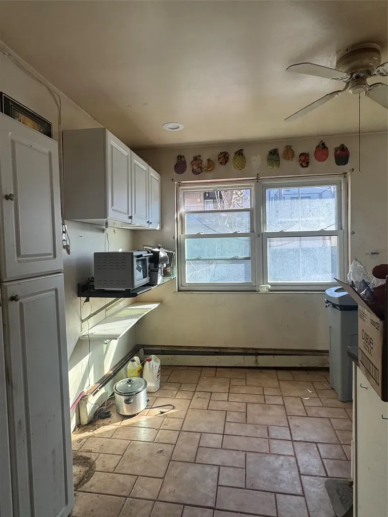 2070 Randall Avenue Bronx NY 10473