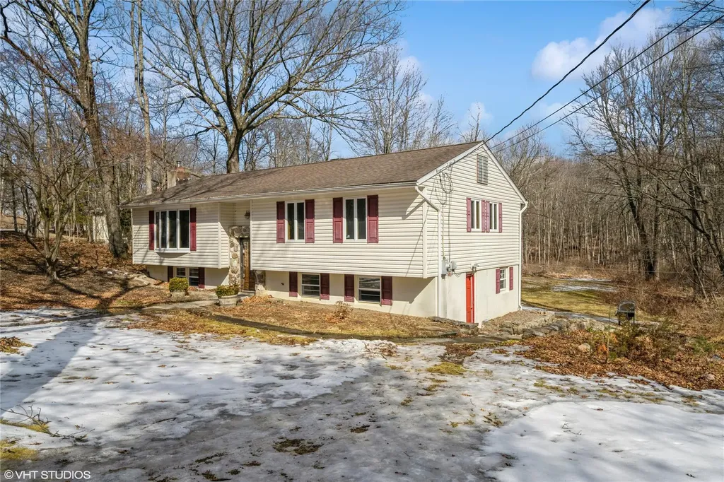 16 Hawxhurst Road Monroe NY 10950