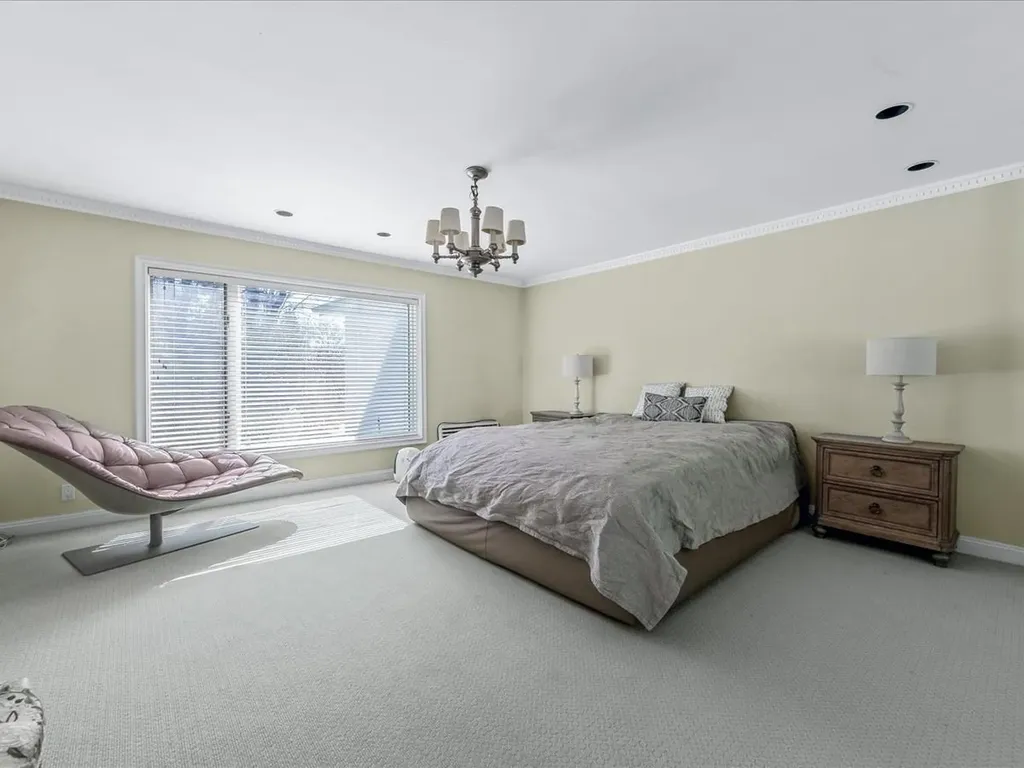 7 Hewlett Drive Old Westbury NY 11568
