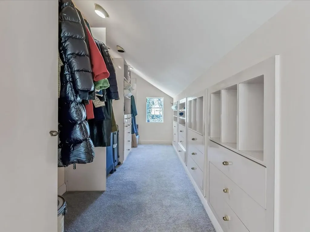 7 Hewlett Drive Old Westbury NY 11568