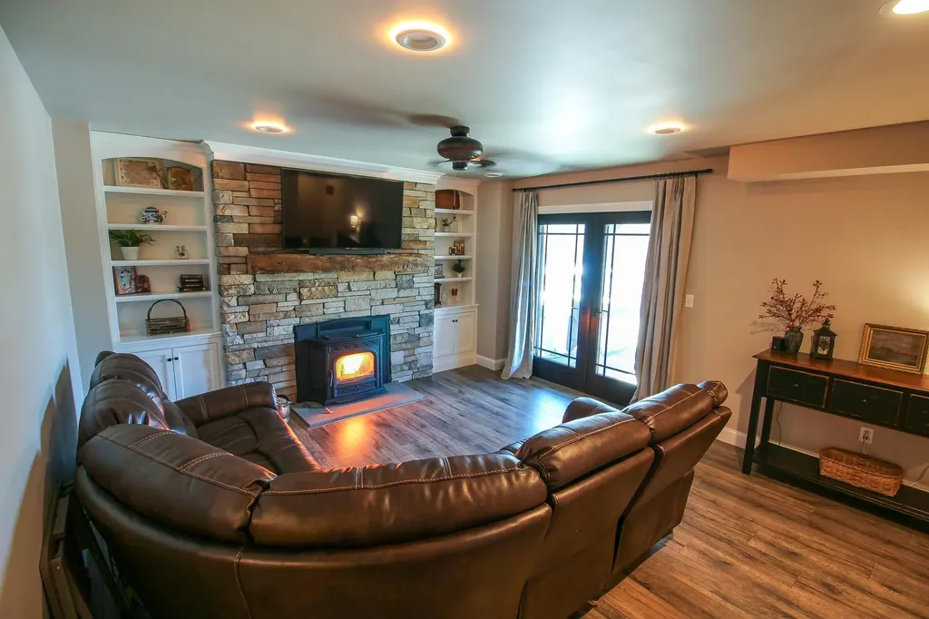 174 Burlingham Road Pine Bush NY 12566