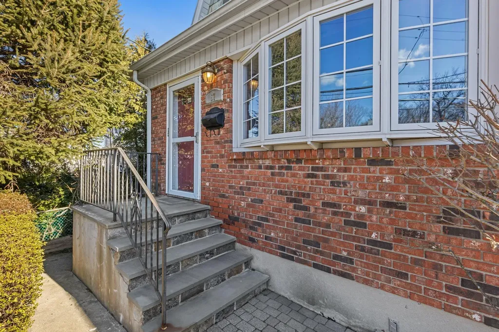 57 Sterling Avenue Harrison NY 10528