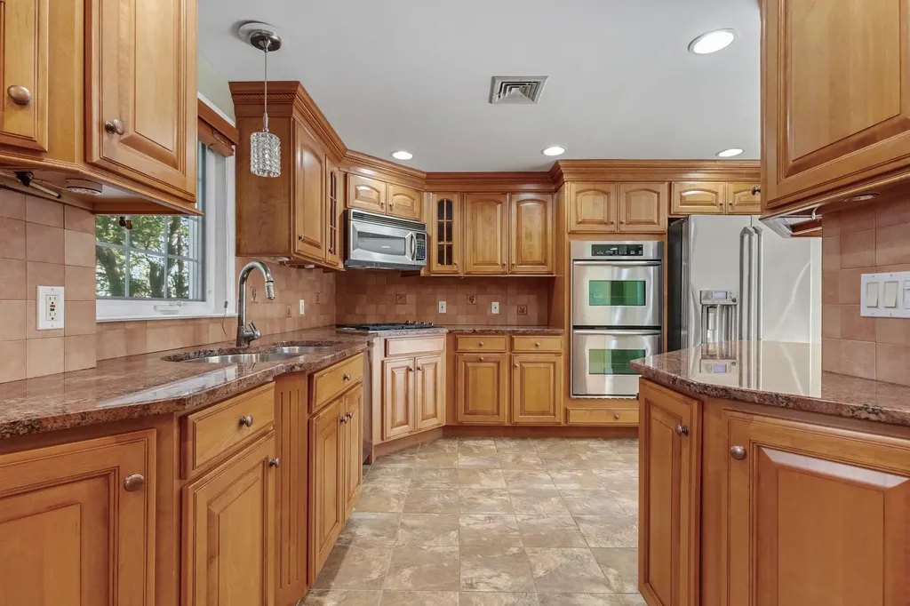 57 Sterling Avenue Harrison NY 10528
