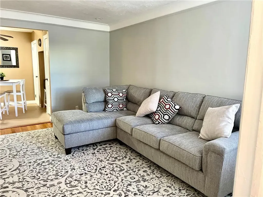 1725 Hering Avenue Bronx NY 10461