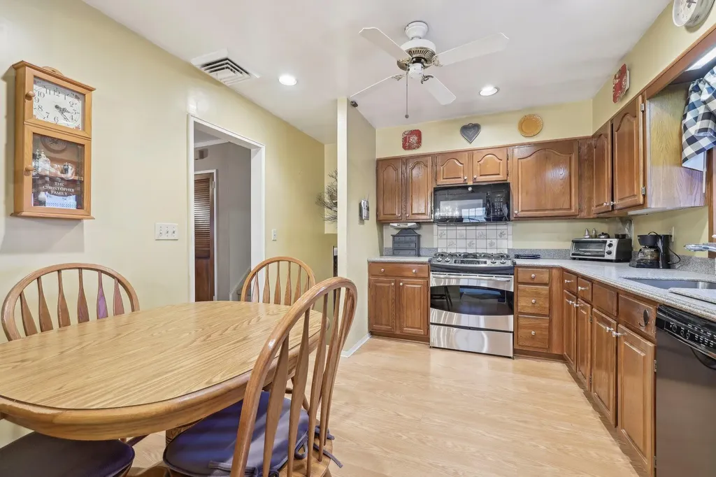 14 Hardy Place Yonkers NY 10703