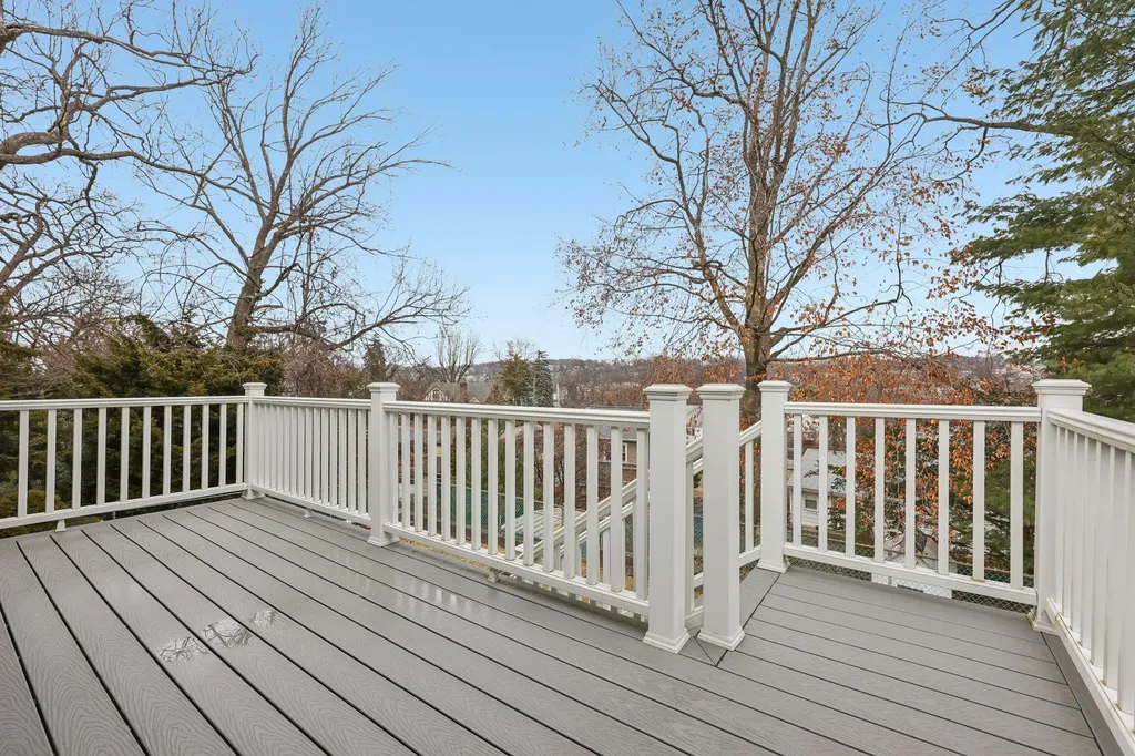 14 Hardy Place Yonkers NY 10703