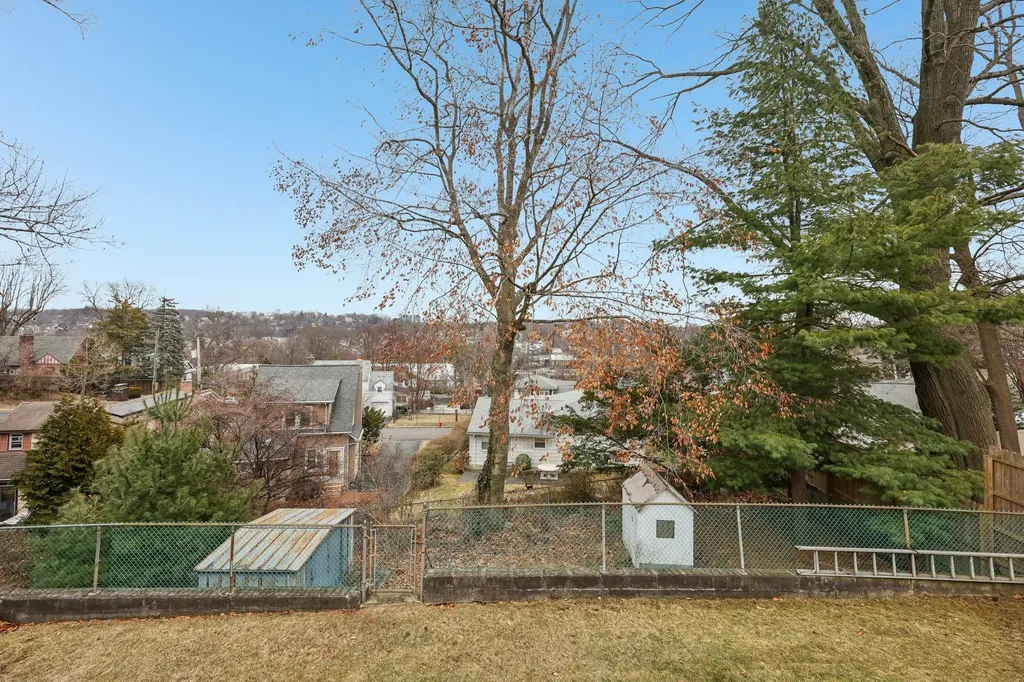 14 Hardy Place Yonkers NY 10703