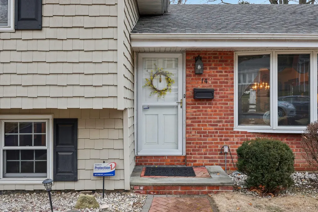 14 Hardy Place Yonkers NY 10703