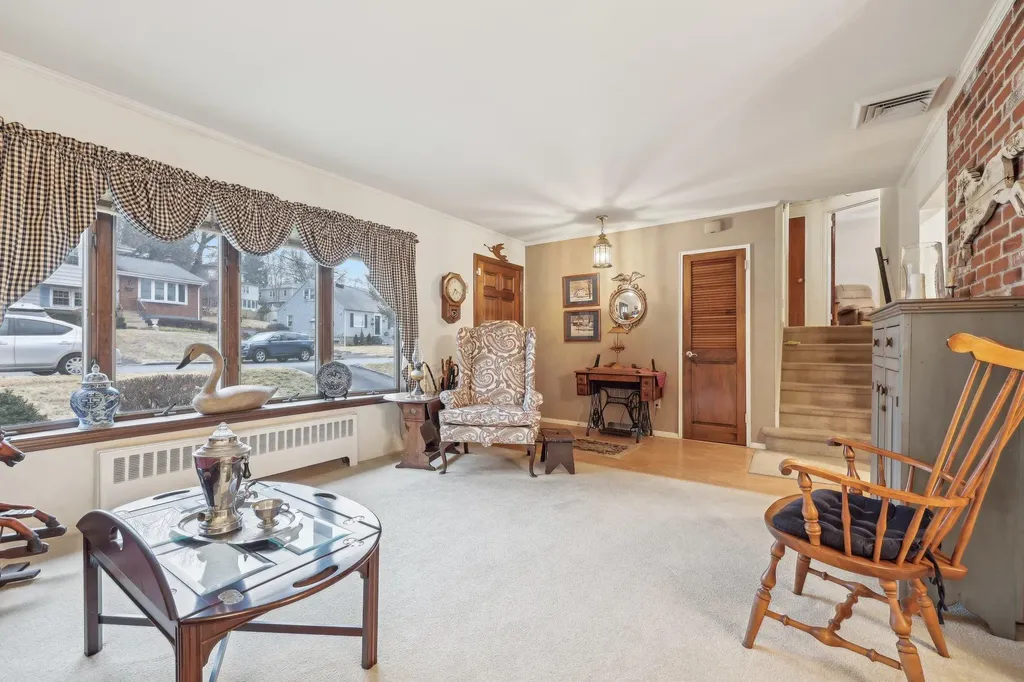 14 Hardy Place Yonkers NY 10703