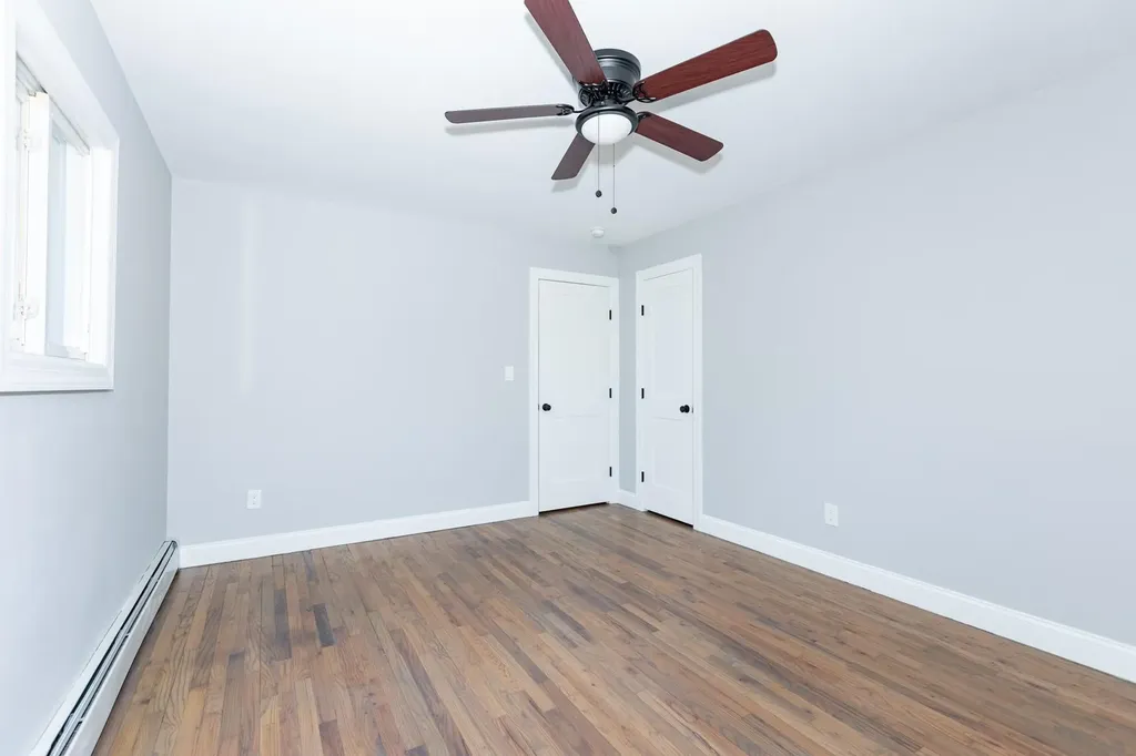 43 Midwood Road West Babylon NY 11704