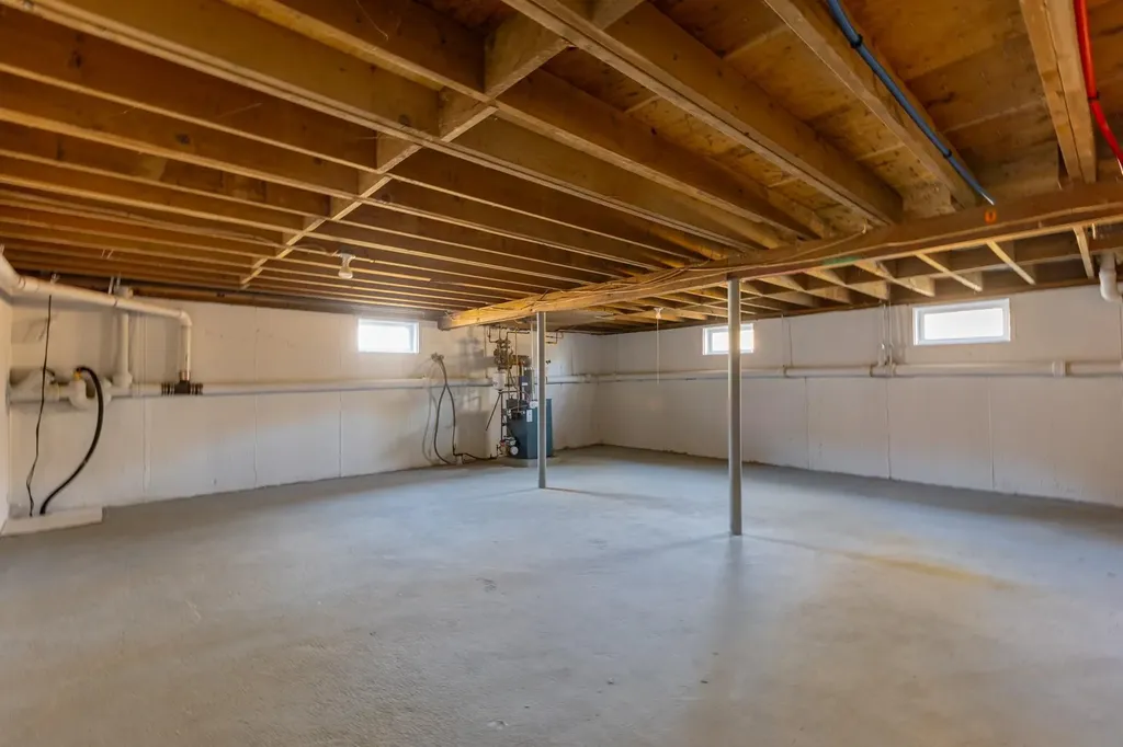 43 Midwood Road West Babylon NY 11704