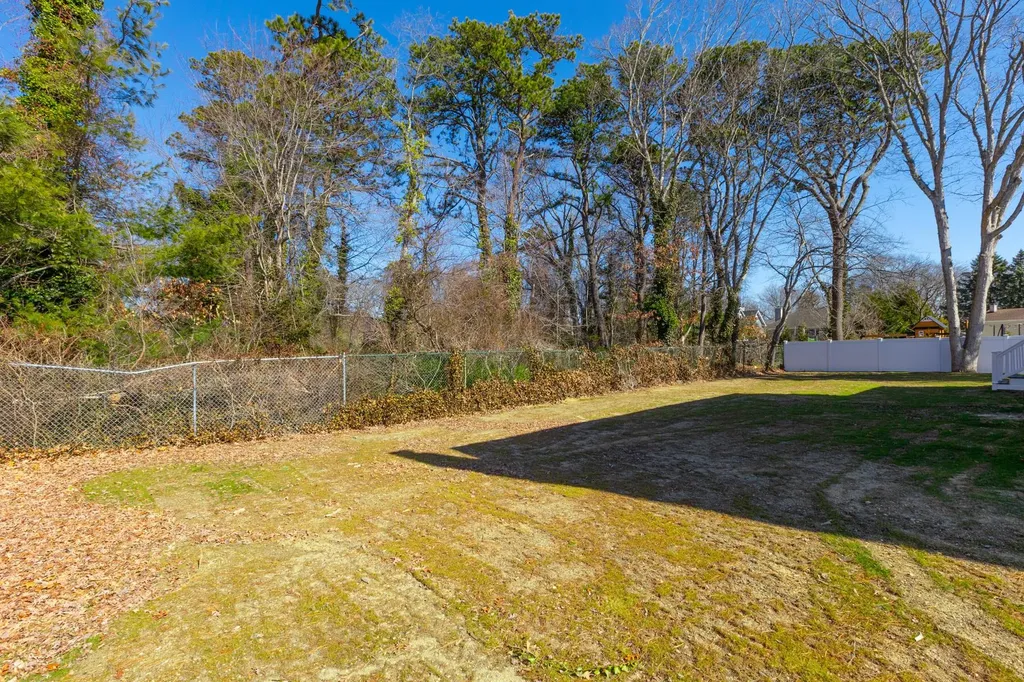 43 Midwood Road West Babylon NY 11704