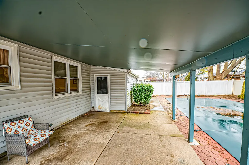1437 Lincoln Boulevard Bay Shore NY 11706