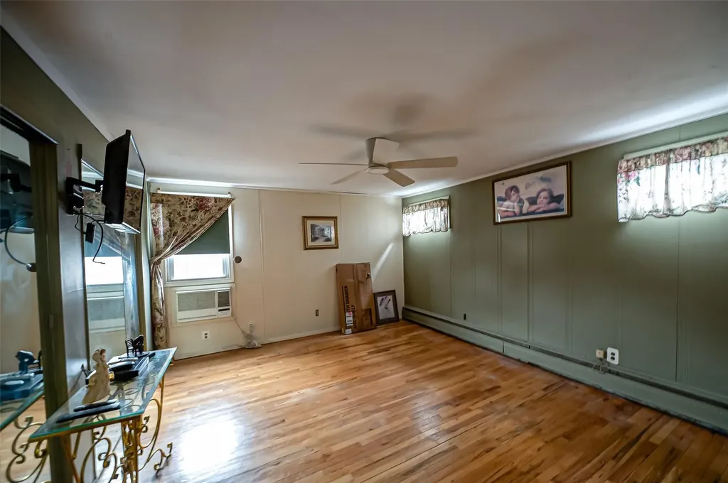 1437 Lincoln Boulevard Bay Shore NY 11706