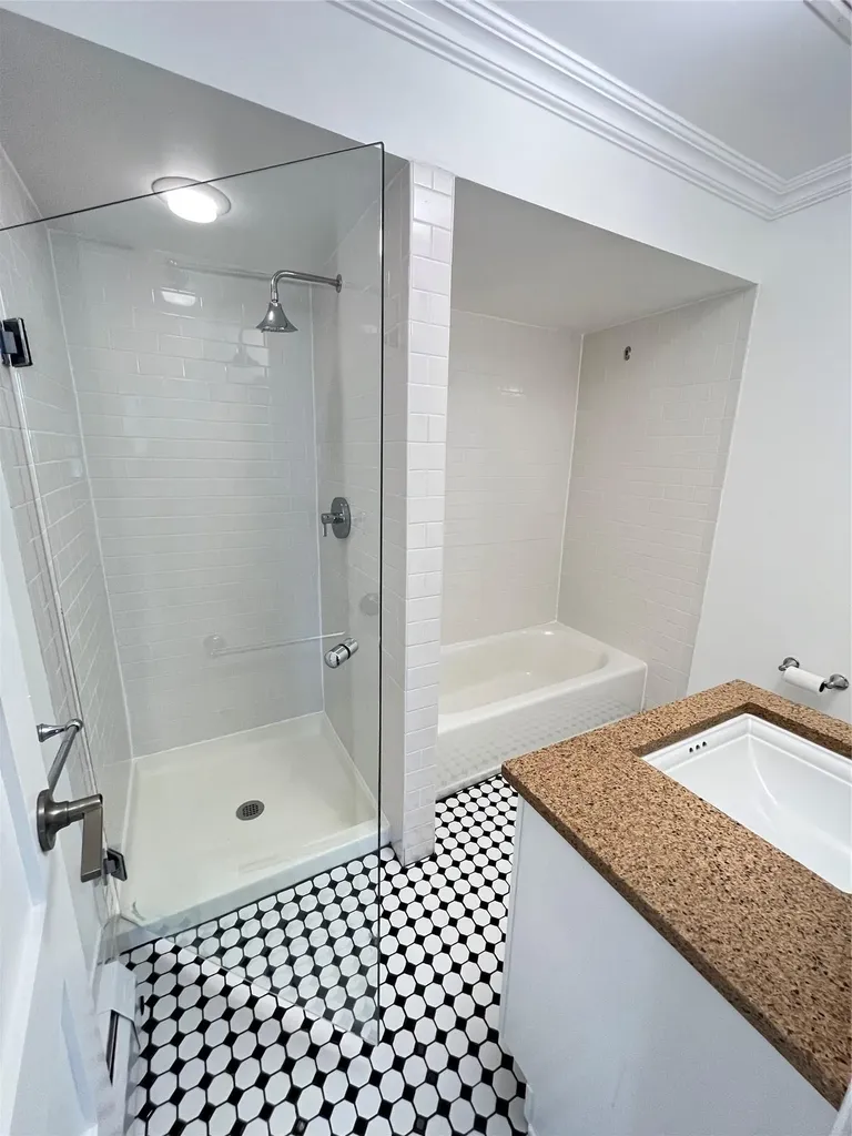 206 Montrose Avenue Brooklyn NY 11206